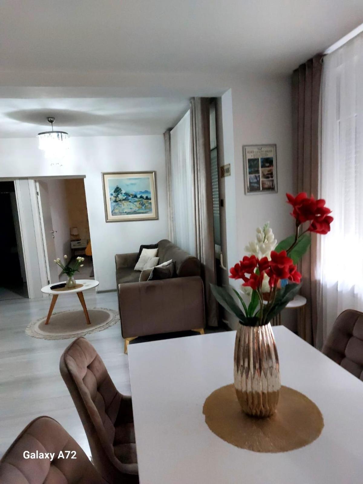 Apartman River Una Bihac Bagian luar foto